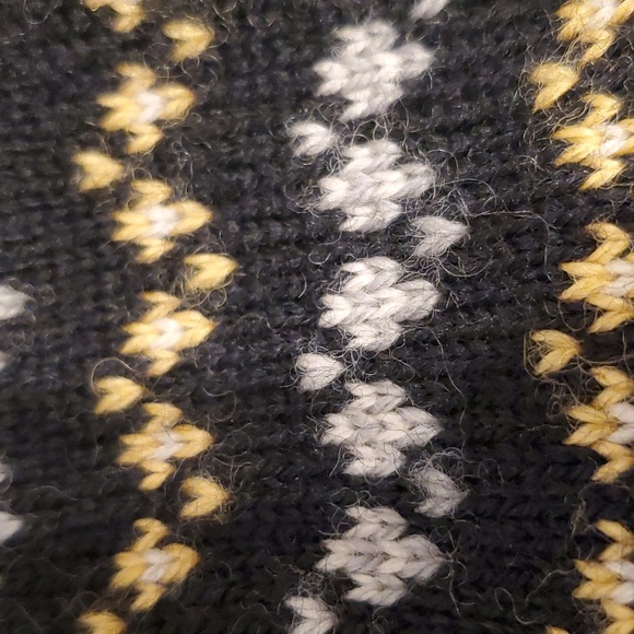 Authentic Merkley Headgear Canada Wool Ski Beanie - Picture 11 of 11